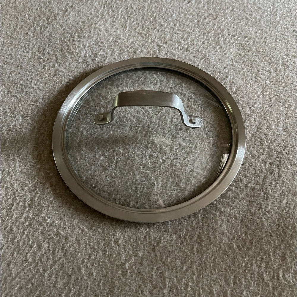Stovetop Pot Glass Lid
Small Dent in Lip Area
See pictures for measurements - Picture 2 of 11
